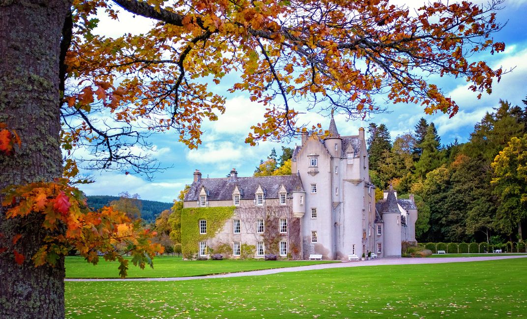 Ballindalloch Castle