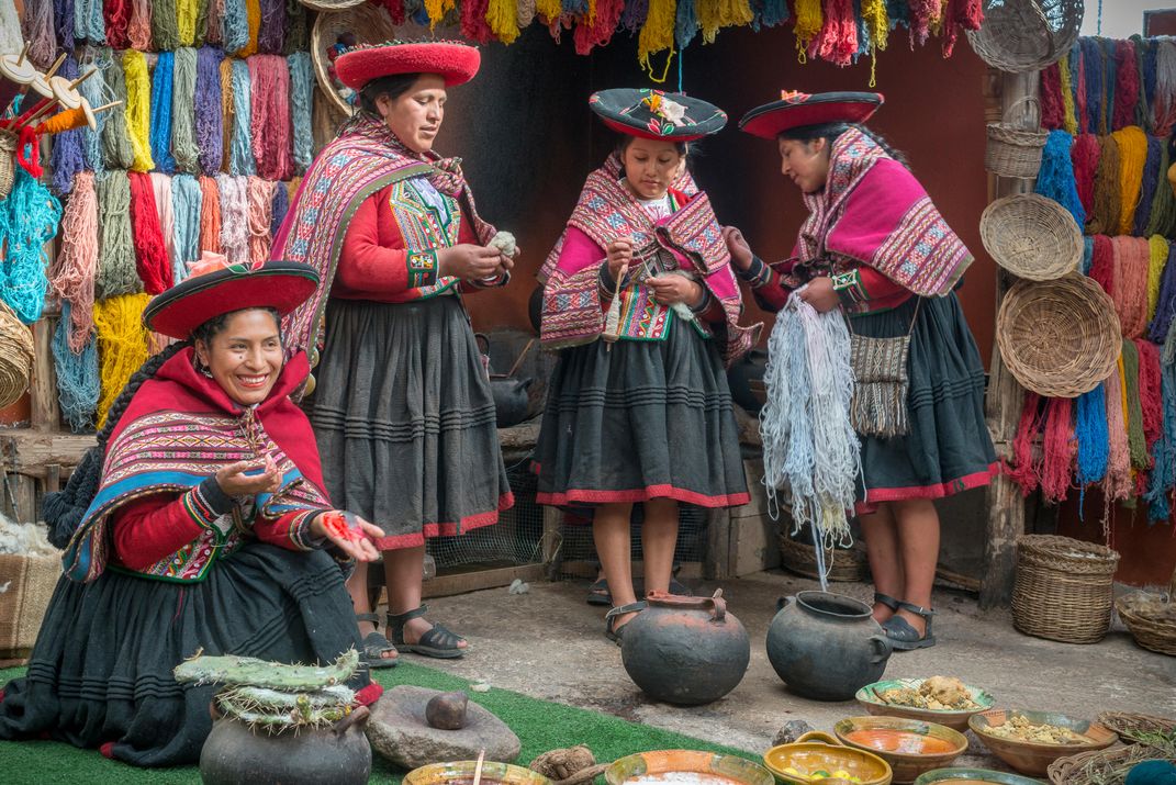 Textile artisans, Centro de Textiles Tradicionales del Cusco. Credit: Richard Stanoss
