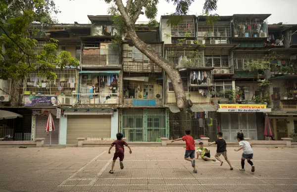 Courtyard Fútbol and Tree in Hanoi. thumbnail