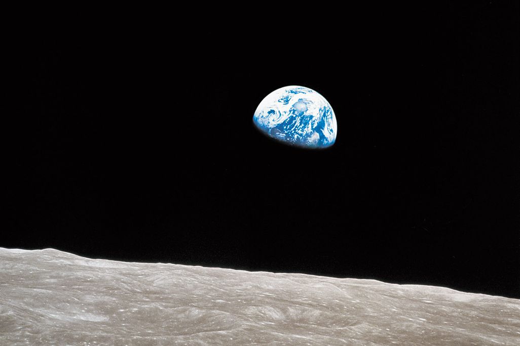 Earthrise.jpg