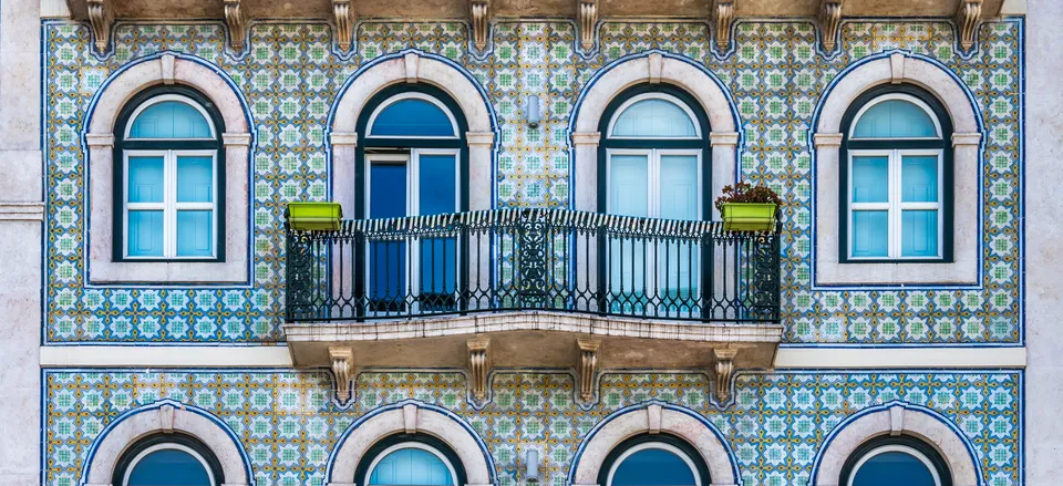  Typical tile decoration along the streets of Lisbon 