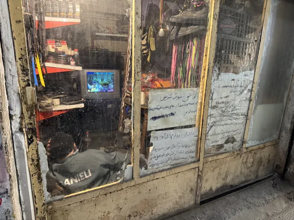 Making a living thumbnail