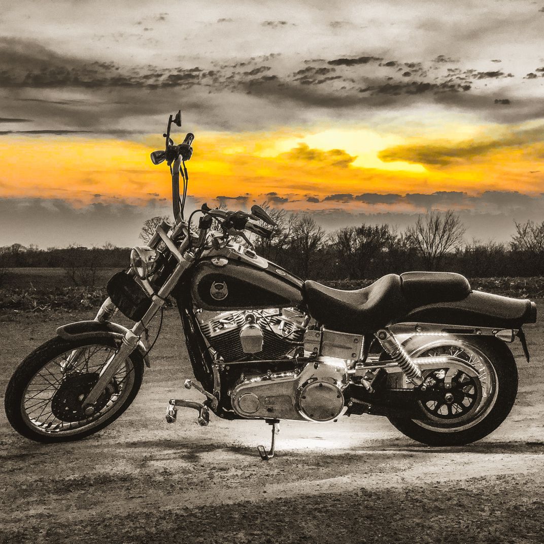 Midwest iron horse | Smithsonian Photo Contest | Smithsonian Magazine