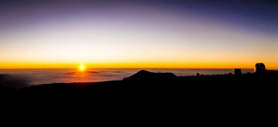  Sunset at Mauna Kea Observatory, island of Hawai'i 