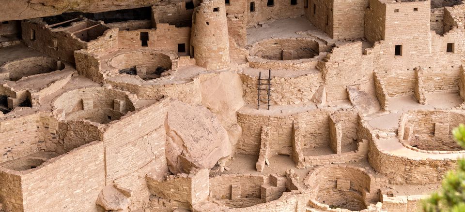  The cliff dwelling of Mesa Verde 