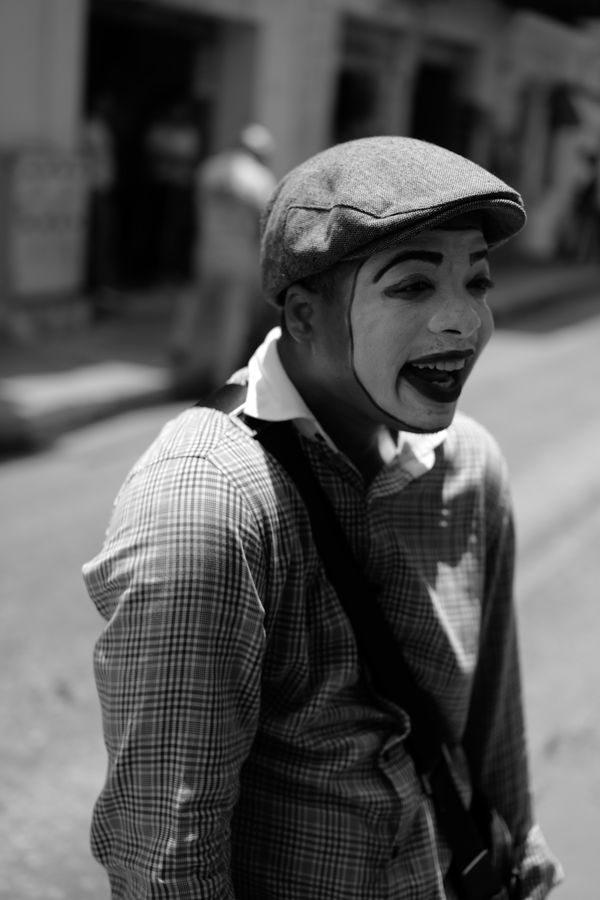 Joy of the Street Mime in Cartagena thumbnail