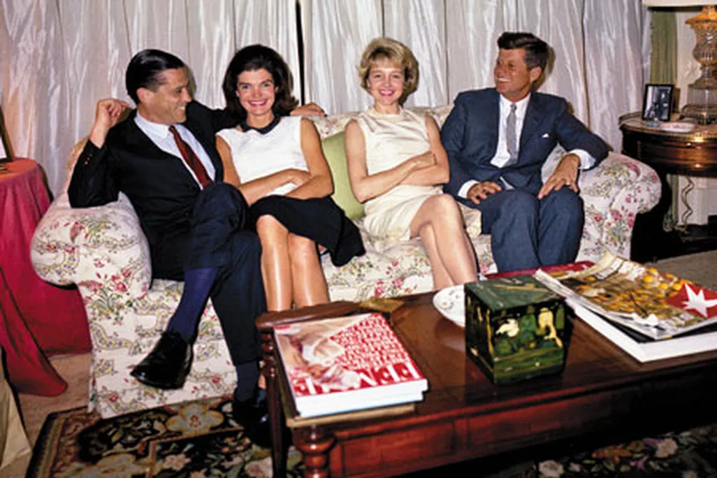 Phenom-JFK-White-House-1-631.jpg