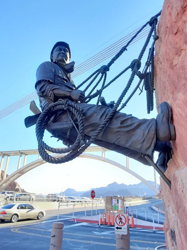 Statue of a worker at Hoover Dam thumbnail