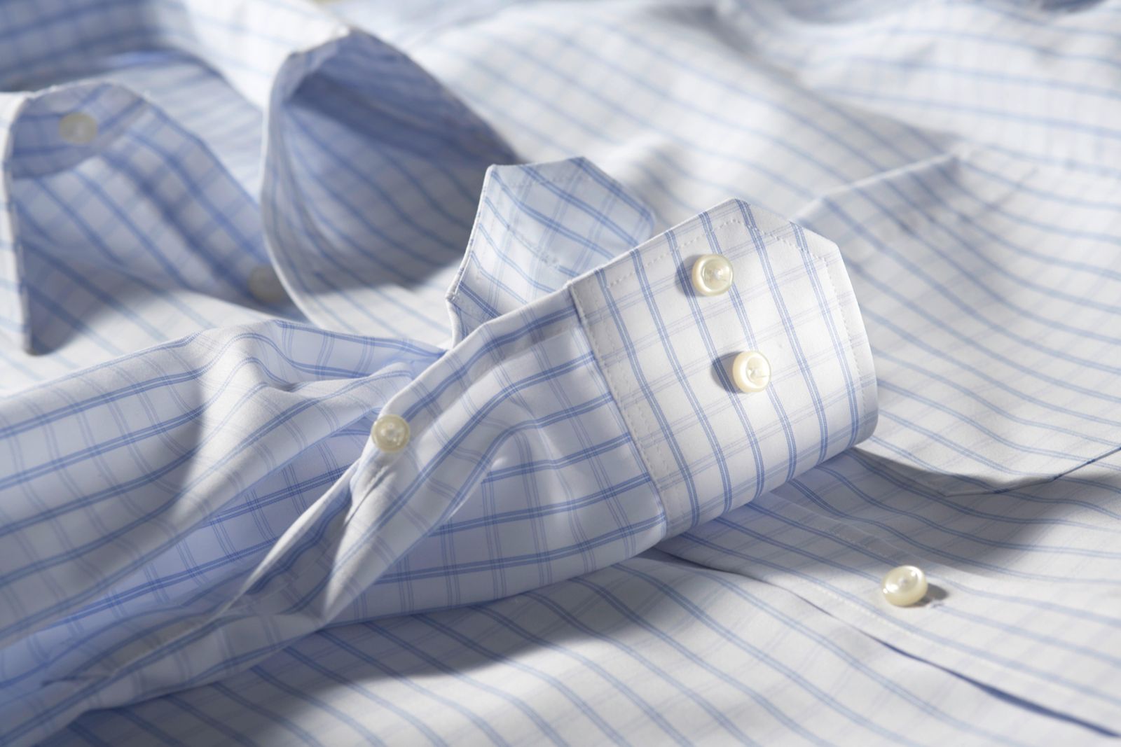Here's Why Men's and Women's Clothes Button on Opposite Sides