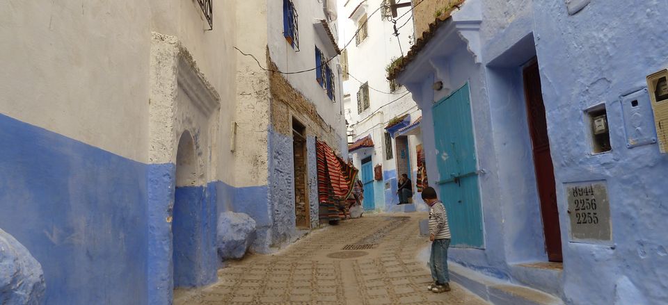  The renowned blue buildings of Chefchaouen, Morocco. 