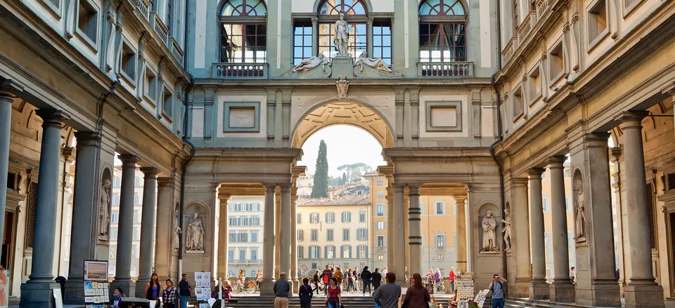  Visitors outside the renowned Uffizi Gallery. Credit: John Kellerman/Alamy