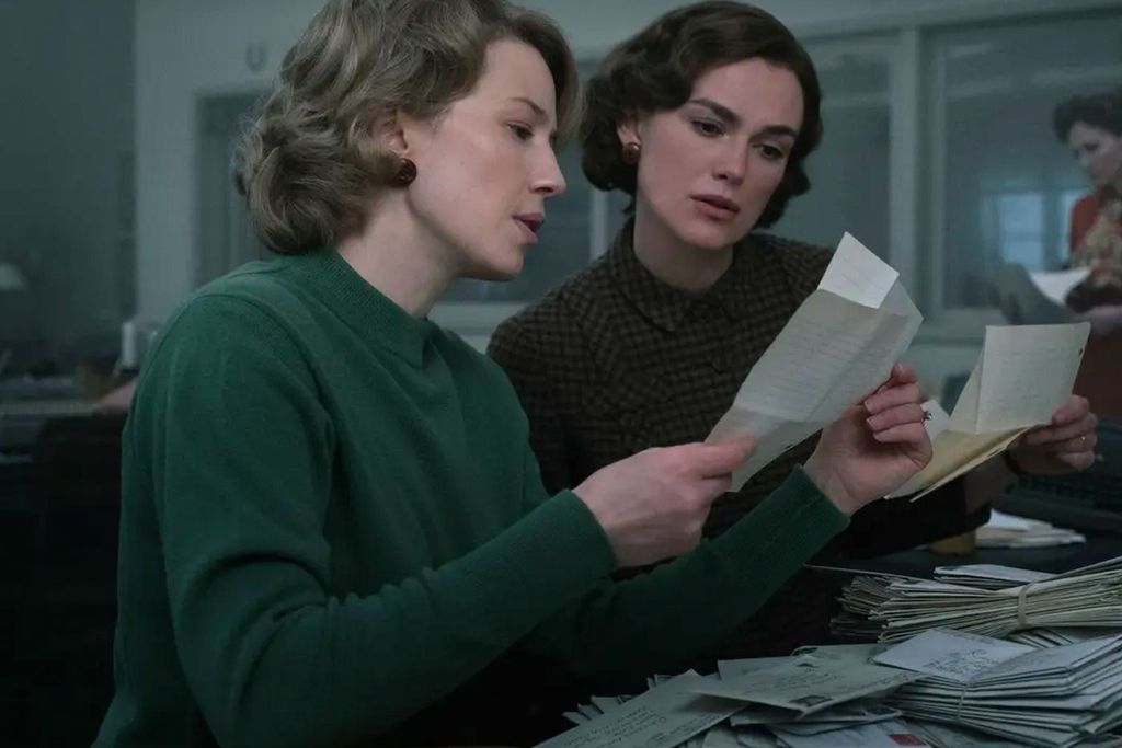 Carrie Coon and Keira Knightley in "Boston Strangler"