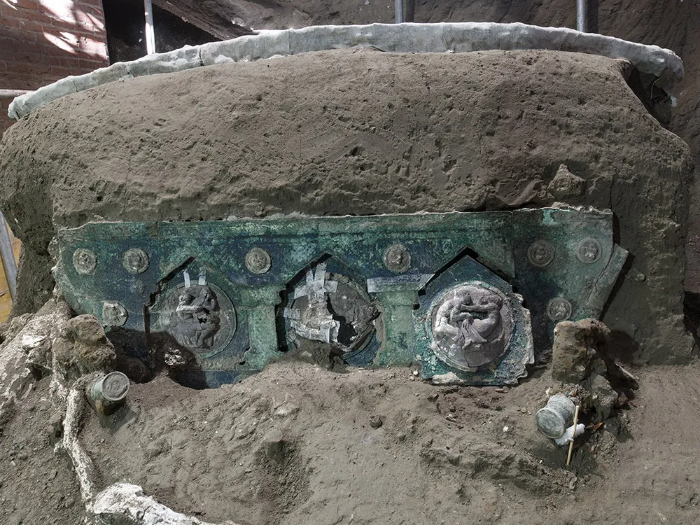Ceremonial chariot found near Pompeii