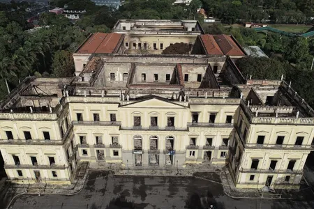 A trio of air conditioners failed to meet manufacturer recommendations regarding the use of separate circuit breakers and grounding devices