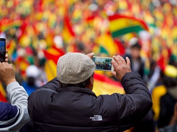 Capturing the Bolivian revolution thumbnail