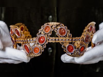 Studded with gems and carvings of classical figures, the two tiaras and accompanying jewelry are expected to sell for between $410,000 and&nbsp;$690,000.