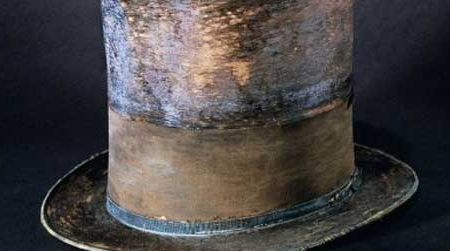 Abraham Lincoln's top hat