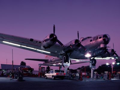 In 1985, customers flocked to see the B-17 Lacey Lady propped atop a gas station.