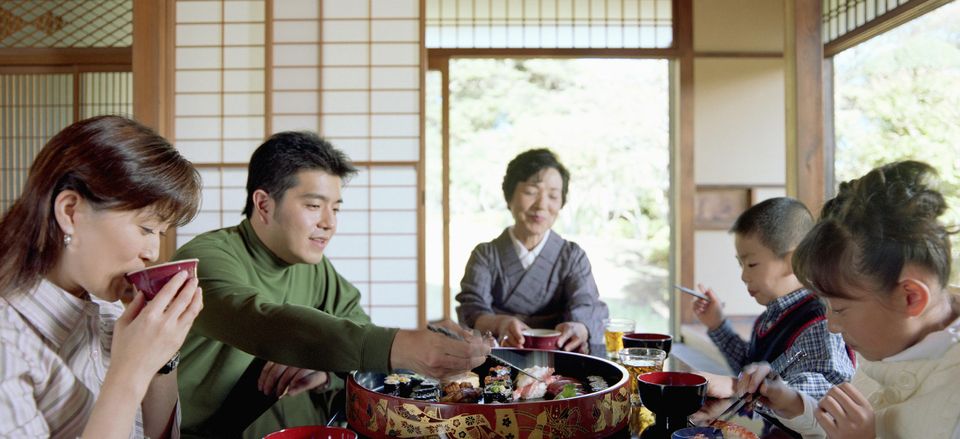  Traditional family dinner in Japan 