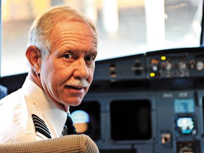 Capt. Chesley "Sully" Sullenberger and the crew of US Airways Flight 1549 were awarded the 2010 Current Achievement Trophy.