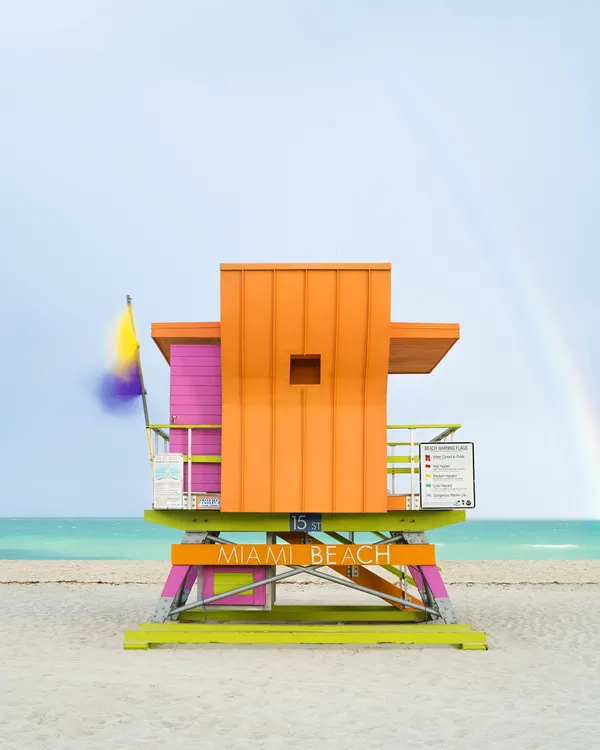 Lifeguard tower 15th Street (Miami Beach, FL) thumbnail