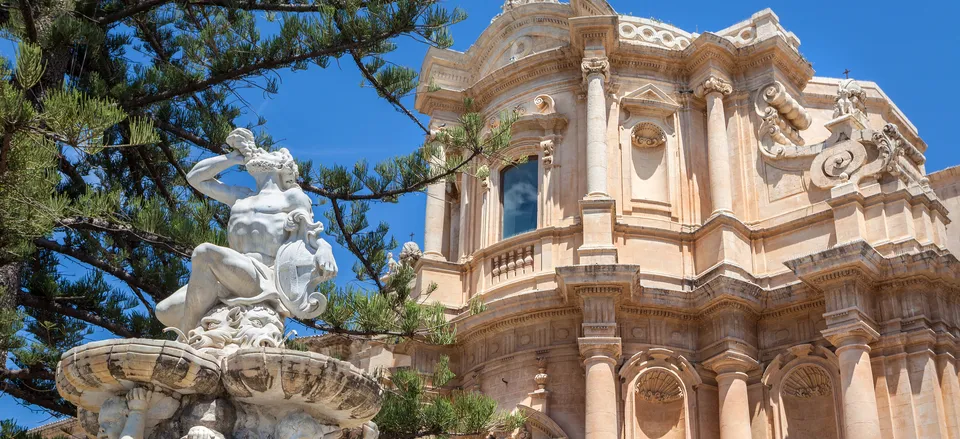  Baroque church in Noto 