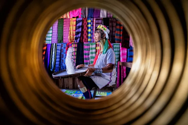 Padaung Woman thumbnail