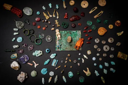 The Pompeiian sorceress' kit contained about 100 different objects.