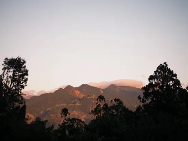 The Sunset Glow on Hehuan Mountain thumbnail