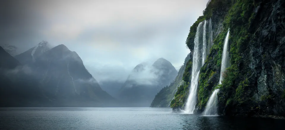  Doubtful Sound on a cloudy day 