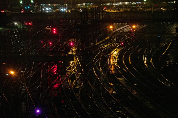 Saint-Lazare train station thumbnail