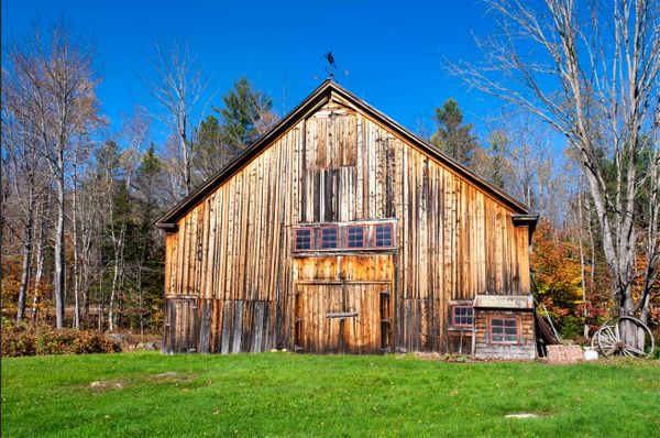 Idllic Scene with a "Picture Perfect" Barn in Jackson, New Hampshire thumbnail
