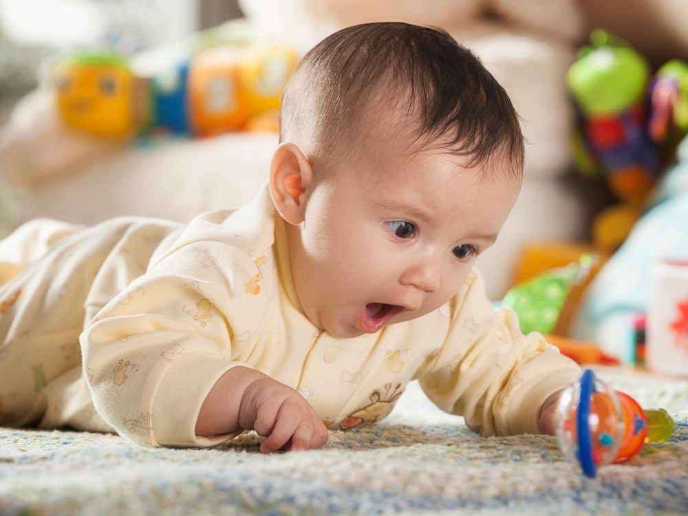 Like Tiny Scientists, Babies Learn Best By Focusing on Surprising Objects