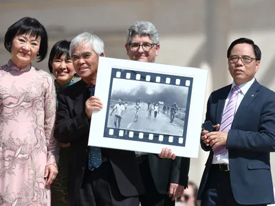 Kim Phuc Phan Thi, the girl depicted in the 1972 photograph&nbsp;The Terror of War, and photographer Nick Ut in 2022