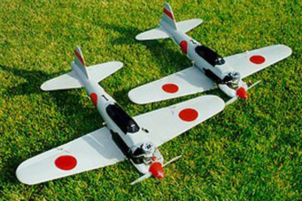 radiomodel353-388-sept06.jpg