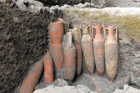 Researchers found several&nbsp;amphorae, ancient vases that stored wine, in one of the old villa&#39;s rooms.