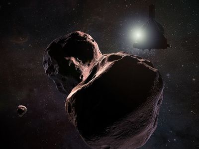 Artist’s impression of NASA’s New Horizons spacecraft encountering 2014 MU69, a Kuiper Belt object that orbits one billion miles (1.6 billion kilometers) beyond Pluto, on Jan. 1, 2019. With public input, the team has selected the nickname “Ultima Thule” for the object, which will be the most primitive and most distant world ever explored by spacecraft.
