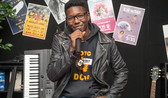 Through Smithsonian programs, like ARTLAB and the National Youth Summit, museum educators demonstrate how adult mentors can elevate the voices of teens in their communities. (Hirshhorn Museum and Sculpture Garden)
