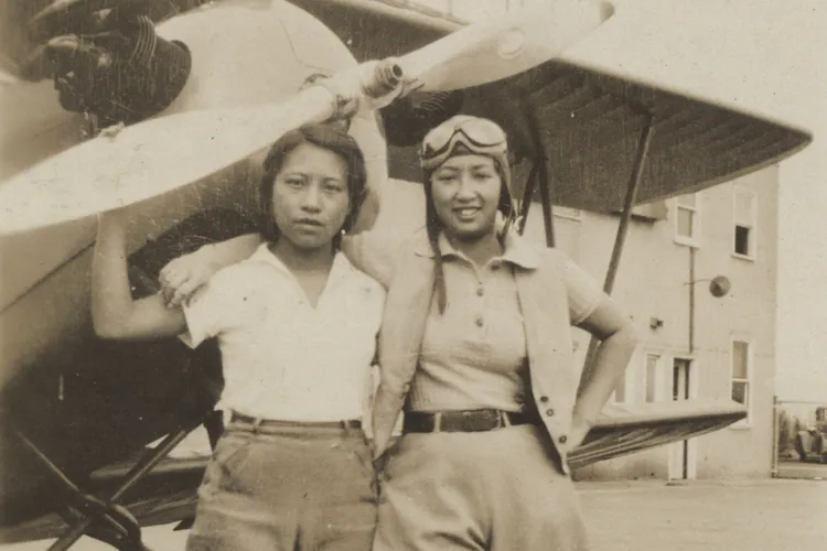 Hazel Ying Lee (right) and fellow pilot Virginia Wong (left)