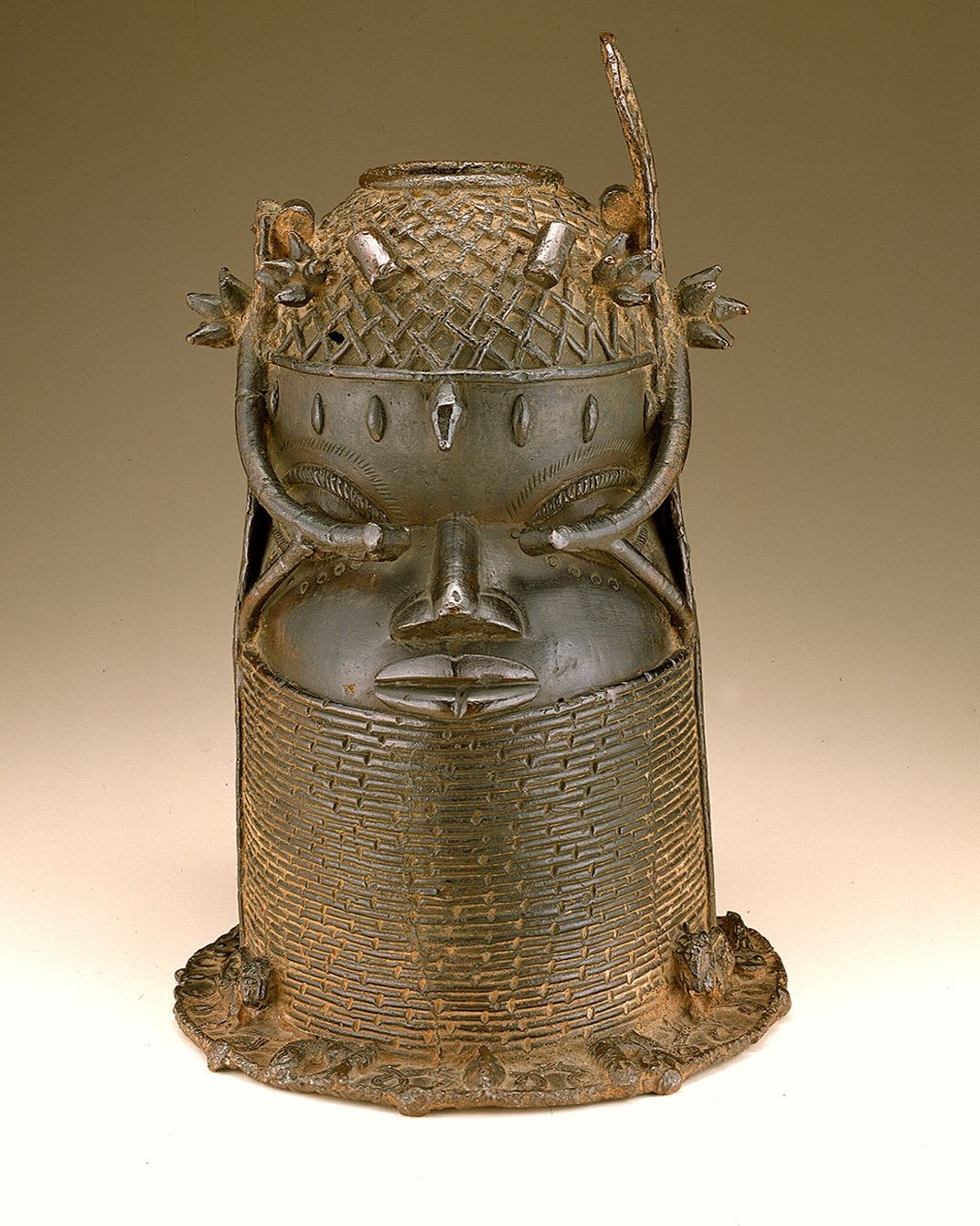 One of the Benin Bronzes returned by the Smithsonian Institution in October 2022