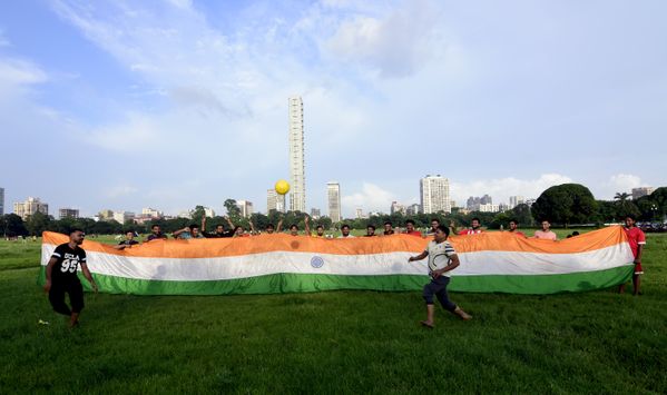 People are celebrating Indian Independence day. thumbnail