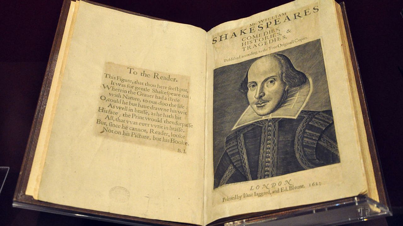 洋書 THE FIRST FOLIO OF SHAKESPEARE 1024px-first_folio_va.jpg