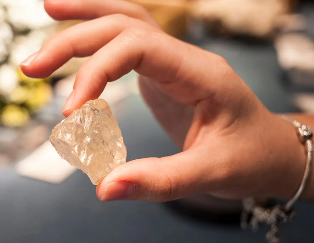 The Foxfire Diamond Bedazzles as Smithsonian’s Newest Rock Star