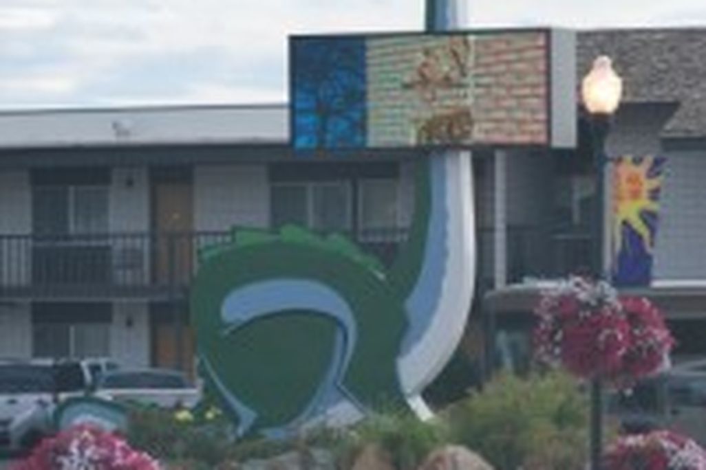 20110520083156dinosaur-best-western-201x300.jpg