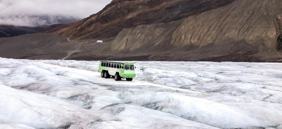  Ice coach tour of Athabasca Glacier, Banff National Park 