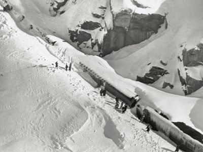 The 226 people trapped on board the&nbsp;City of San Francisco&nbsp;endured freezing temperatures, carbon monoxide poisoning and food shortages.