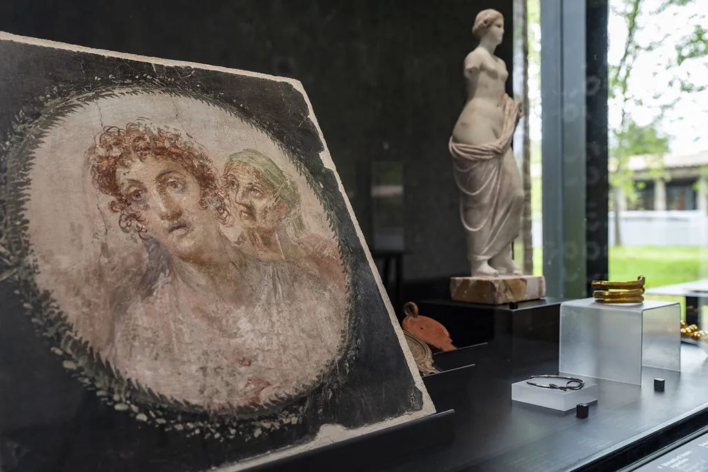 frescoes