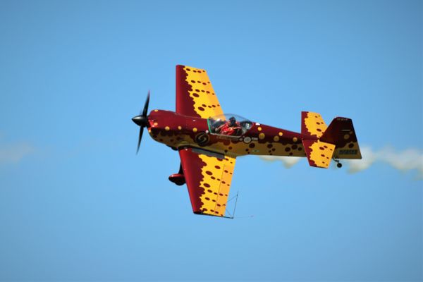 Grant Nielsen doing his aerobatic maneuvers in Lakeland, Fl thumbnail