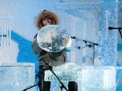 Terje Isungset on the ice horn