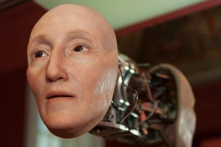 The animatronic mask is situated directly across from the traditional 1588 Armada portrait, which depicts a far more polished version of Queen Elizabeth I